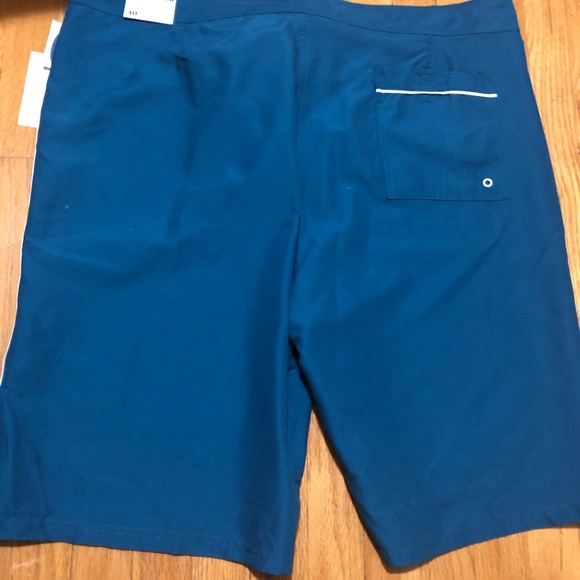 old navy NWT mens swim trunks - Picture 5 of 7